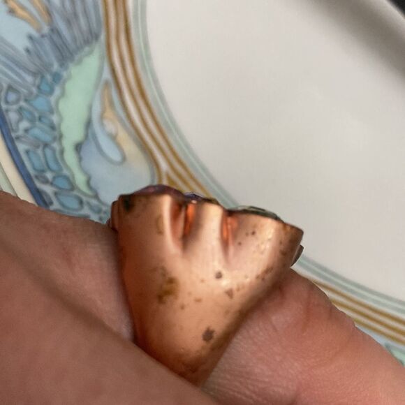 Ring    - Picture 2 of 9